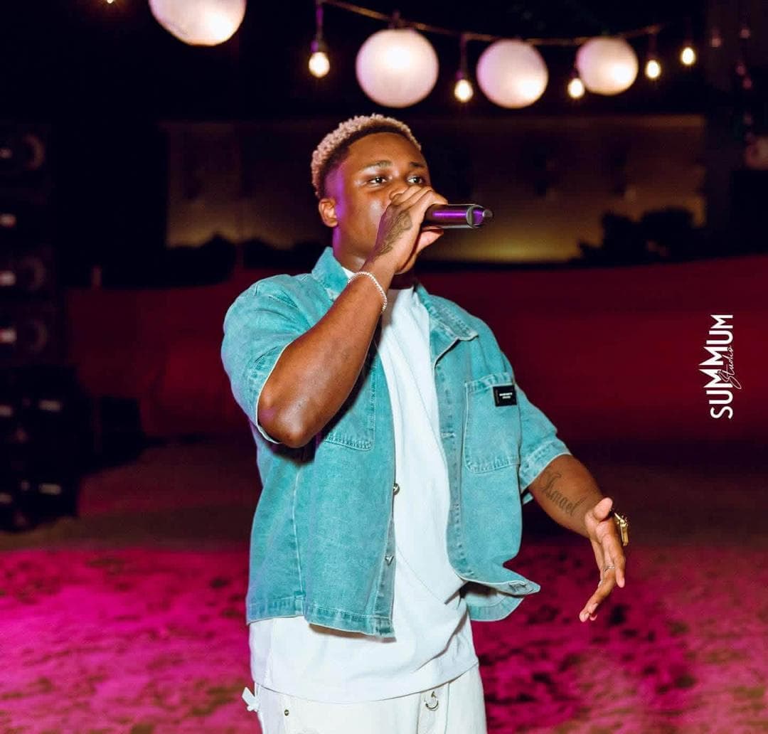 Izmö, artiste accompagné par Summum Prod